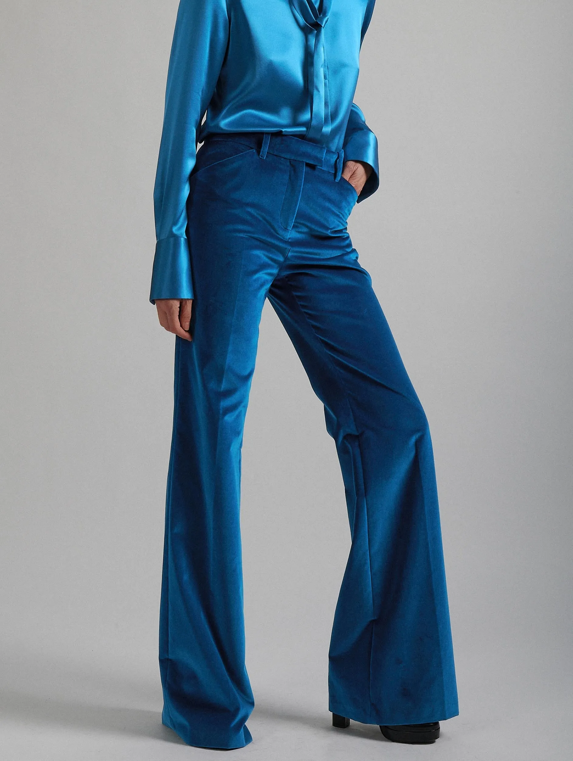 Bootleg suit trousers in blue velvet