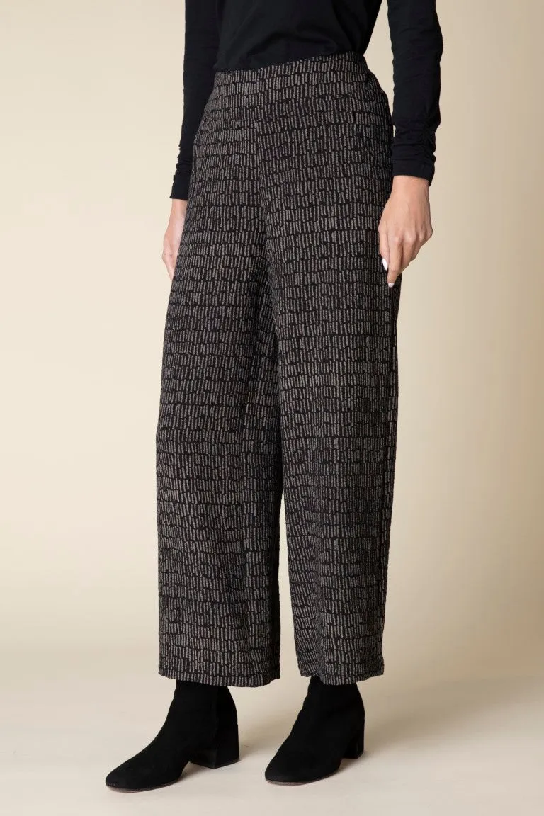 Express Travel Fine Lines Ankle Pant